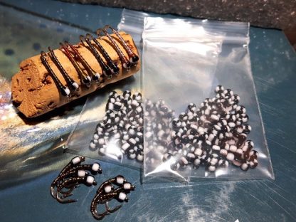Two Tone Black & White Glass Beads - Image 2